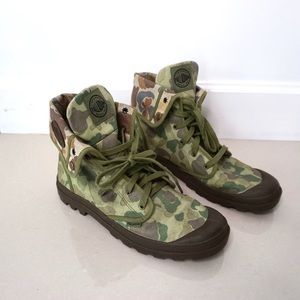 New Palladium Pampa Camo Fold-Over Boots